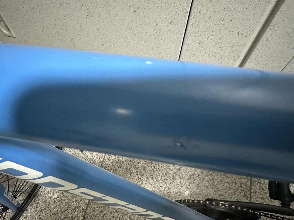 콘스탄틴 버나드 2021년식 블루색상 프레임으로 교신&대차 (클페는 그냥 드려요)--1