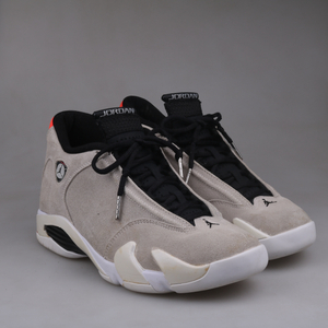 조던14 레트로 데저트 샌드 판매합니다.(260)6311