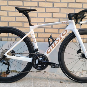 가성비최강 거스토 코브라 엘리트 울트라 새제품 싸게 팝니다.