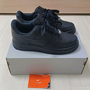 (W) 나이키 에어포스 1 07 로우 트리플 블랙 235