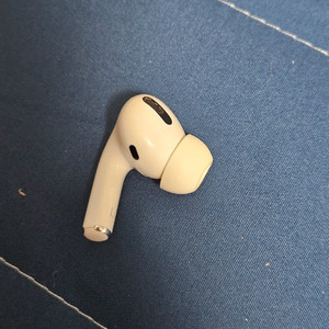 에어팟 1세대 프로 왼쪽