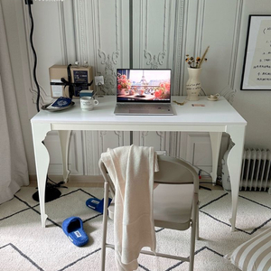 화이트 식탁 테이블