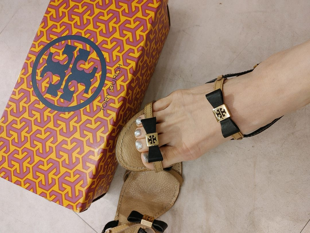 정품- 토리버치 샌들--5