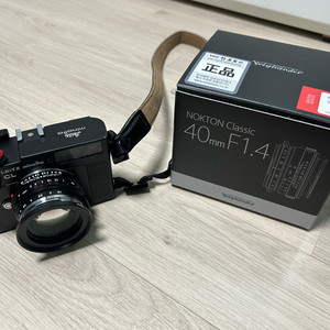 라이츠미놀타 CL필름카메라, 보이그랜더 녹턴클래식40mm F1.4렌즈