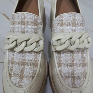 칼러거펠드 Karl Lagerfeld 아이보리 체인 로퍼 245