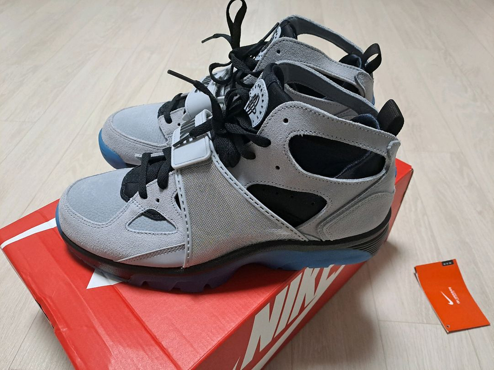 나이키 에어트레이너 허라치 285사이즈--0