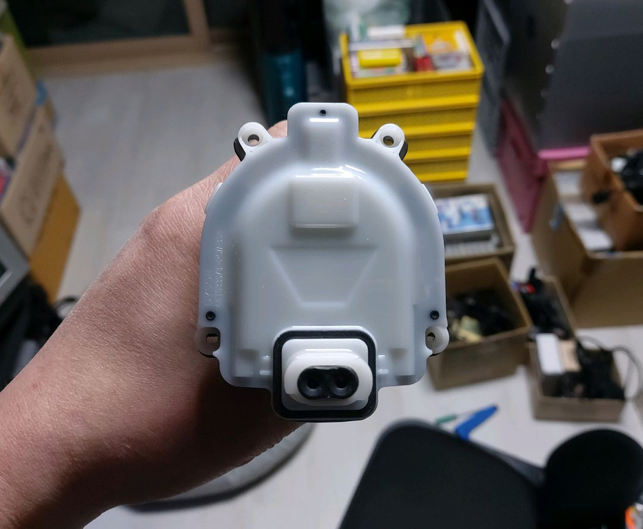 다이슨 V10 청소기 모터터 부품 새것 이미지