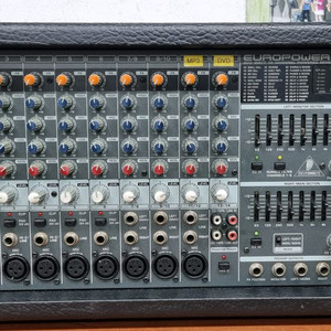 베링거 2000 파워드믹서 팝니다 이미지