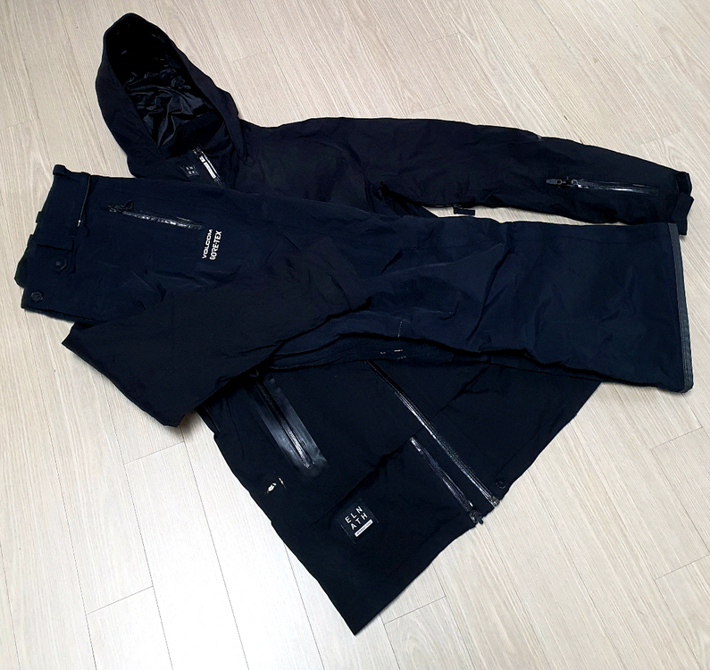 볼컴 고어텍스엘나스 스키보드복--5