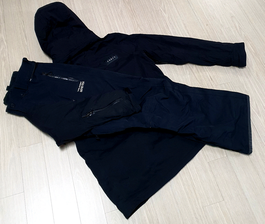 볼컴 고어텍스엘나스 스키보드복--6