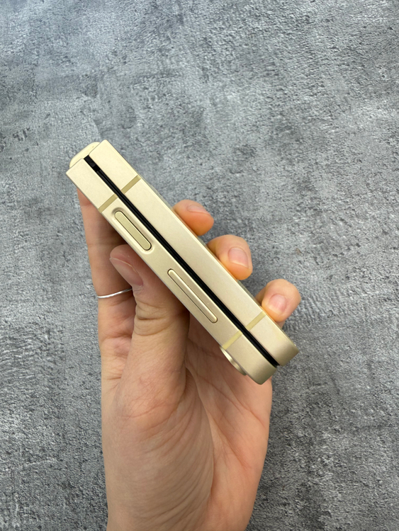 갤럭시 Z플립6 옐러우 256기가 S급--5