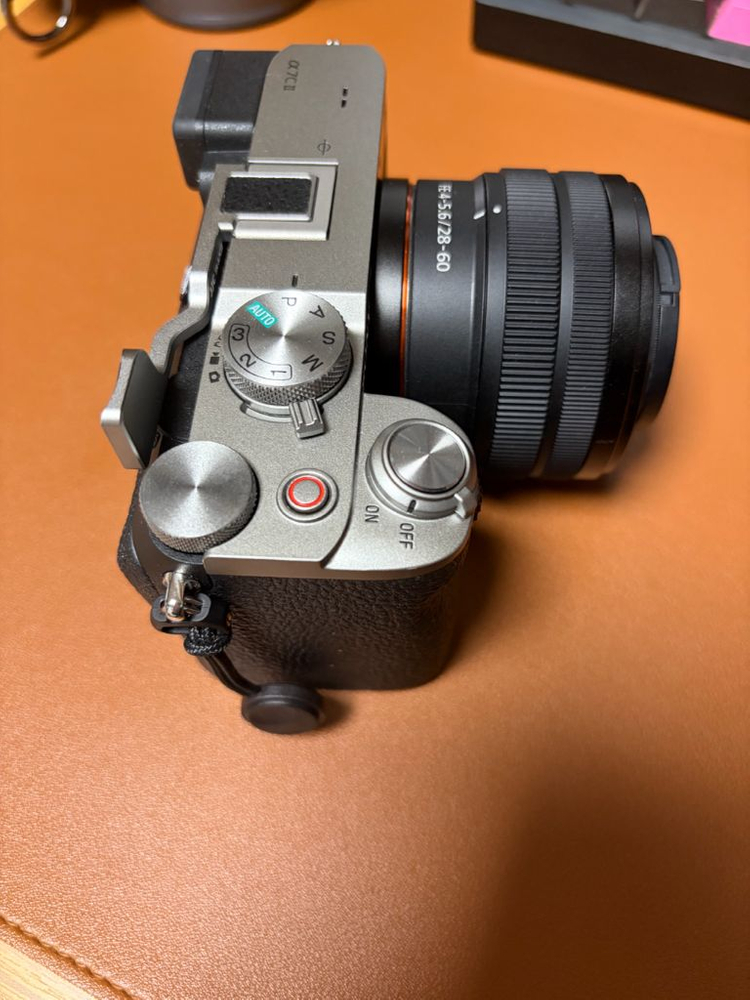 소니 a7c2 28-60렌즈 구성품 이미지