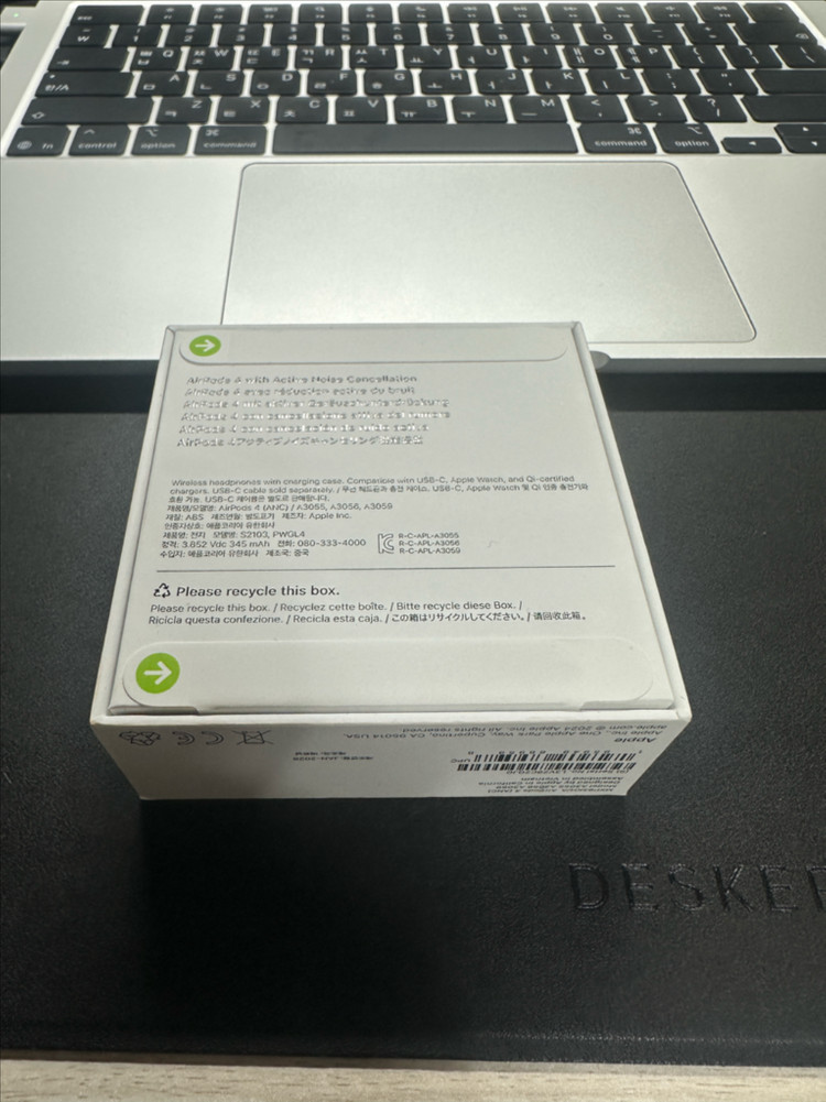 애플 에어팟 4세대 / 미개봉 / ANC--2