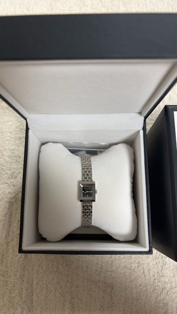 구찌 G프레임 쿼츠 메탈 시계--1