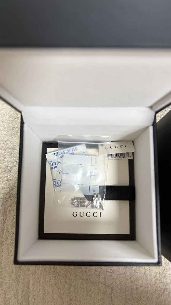 구찌 G프레임 쿼츠 메탈 시계--2