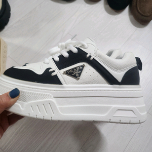 프랴댜 통굽 운동화