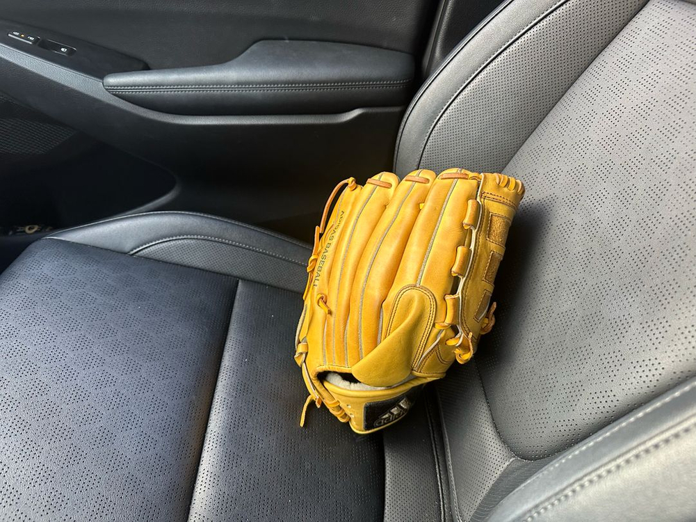 아디다스 프로페셔널 투수용 야구글러브--1