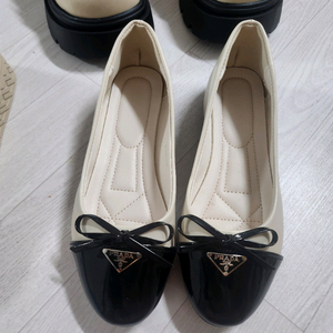 프랴댜 플랫슈즈