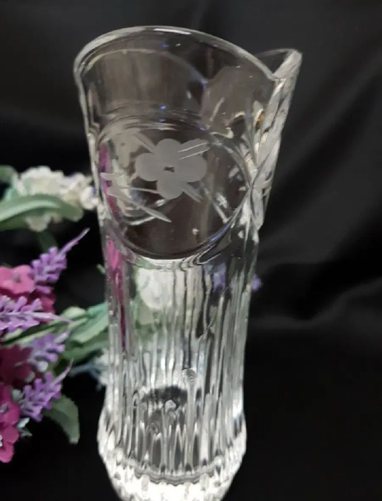 작은 에칭 유리화병 이미지