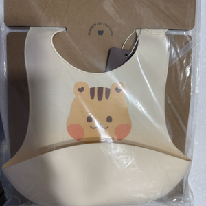 돗투돗 돗람이실리콘 턱받이 새상품