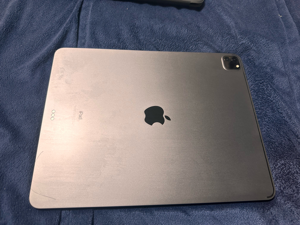 아이패드 프로 12.9 5세대 256GB + 펜슬 + 매직키보드--5