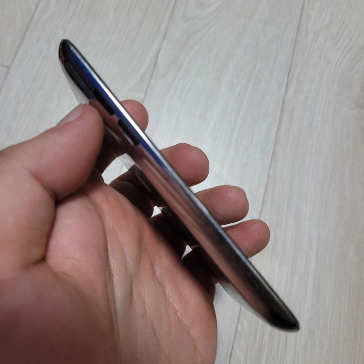 아이팟터치 4세대 8기가 부품용 이미지