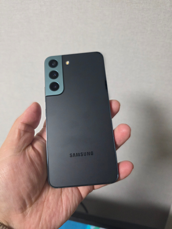 갤럭시 S22 팬텀그린 256기가 SS급 팔아요~--1