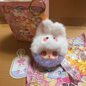 베이비쓰리 릴라의 정원 키링 하트눈 토끼 인형 새상품.