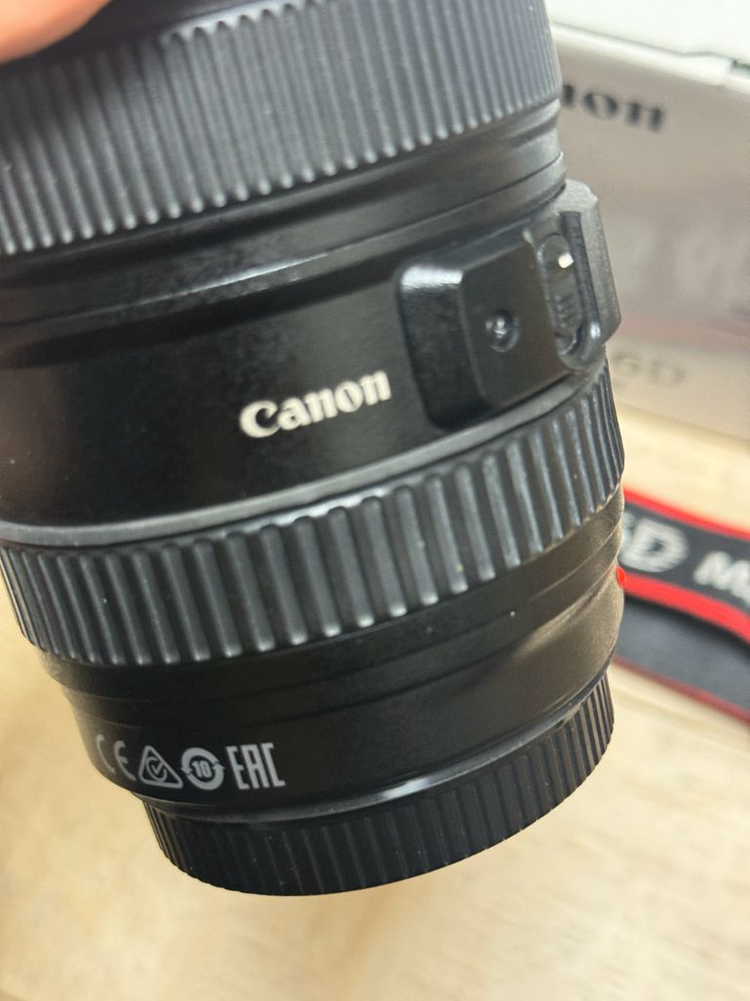 캐논 EOS 6D Mark2 육두막 풀박스 + ef 24-105 USM + ef 50 STM 이미지