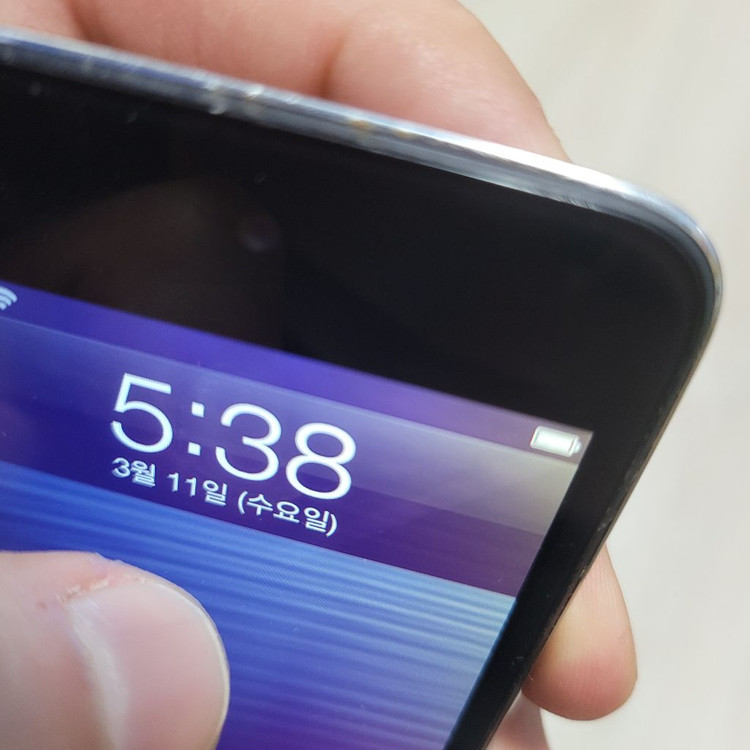 아이팟터치 4세대 32기가 고장품--7