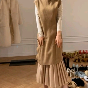 라온컴퍼니 플리츠스커트