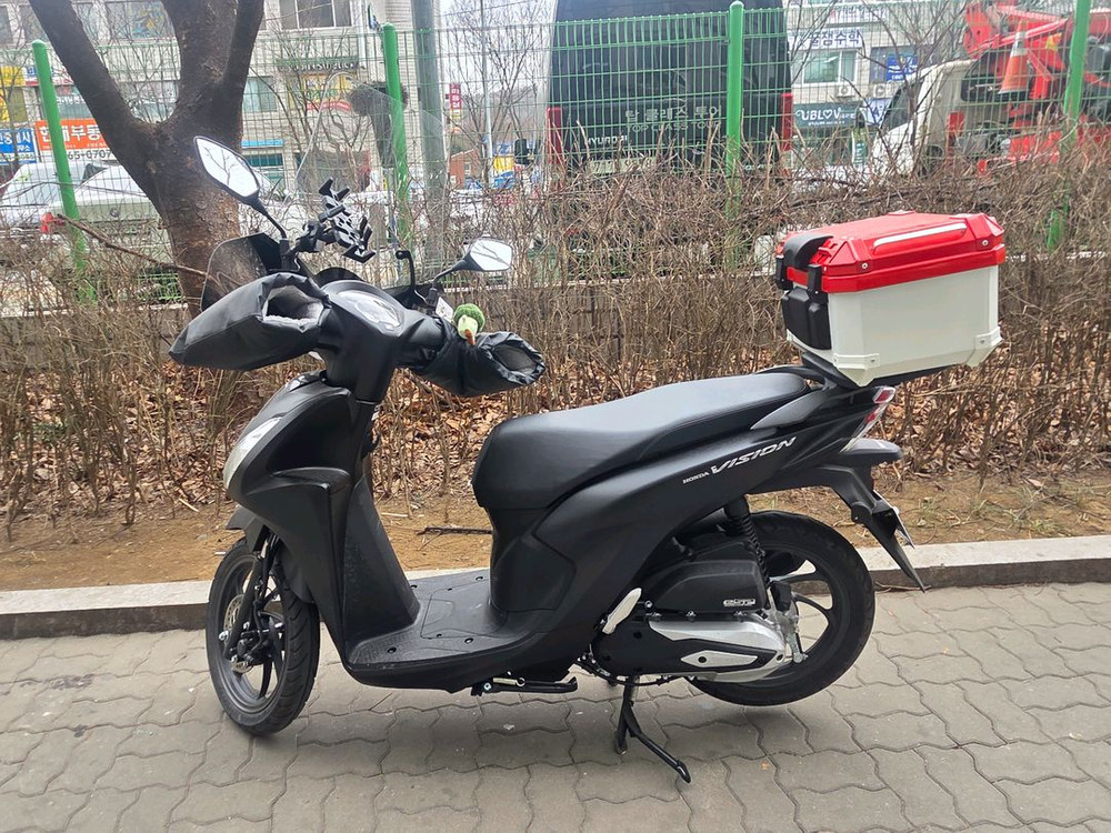 25년식 혼다 비전110 230km 판매해요--2