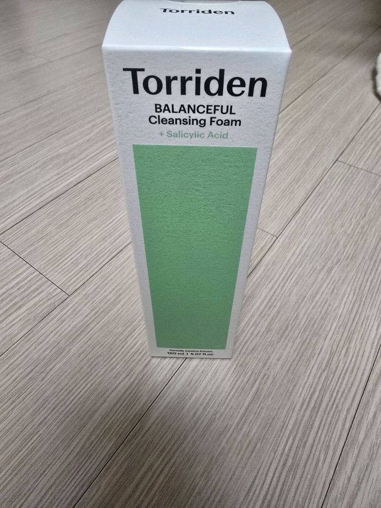 토리든 밸런스풀 시카 포어 클렌징 폼 150ml 새상품--1
