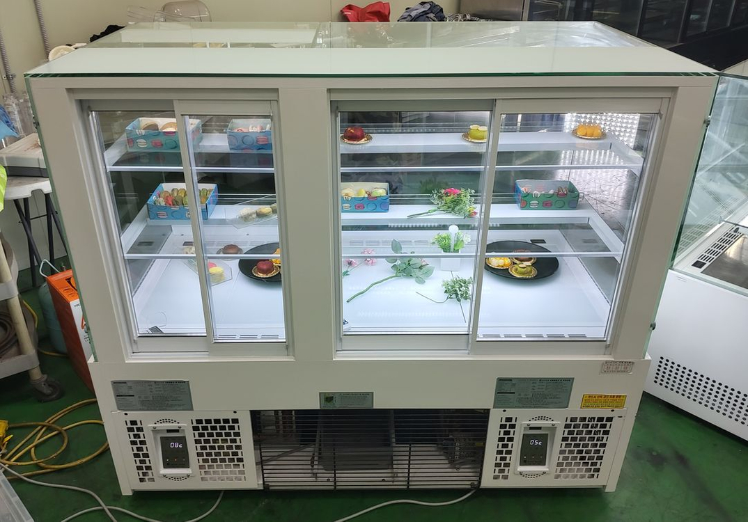 카페용 콤비 듀얼 마카롱 샌드위치 케잌 베이커리 디저트 냉동냉장 쇼케이스 저온콤프 화이트 이미지