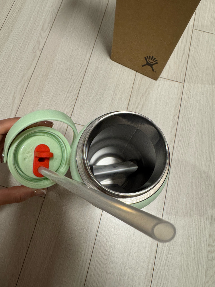 투썸플레이스 하이드로플라스크 보틀 709ml--3