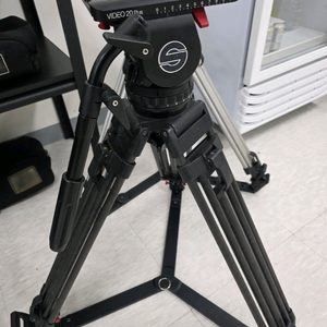 셔틀러 sachtler 20p, 3단 카본, 바닥스프레더, 가방 세트