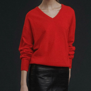 낫띵리튼 브이넥 니트