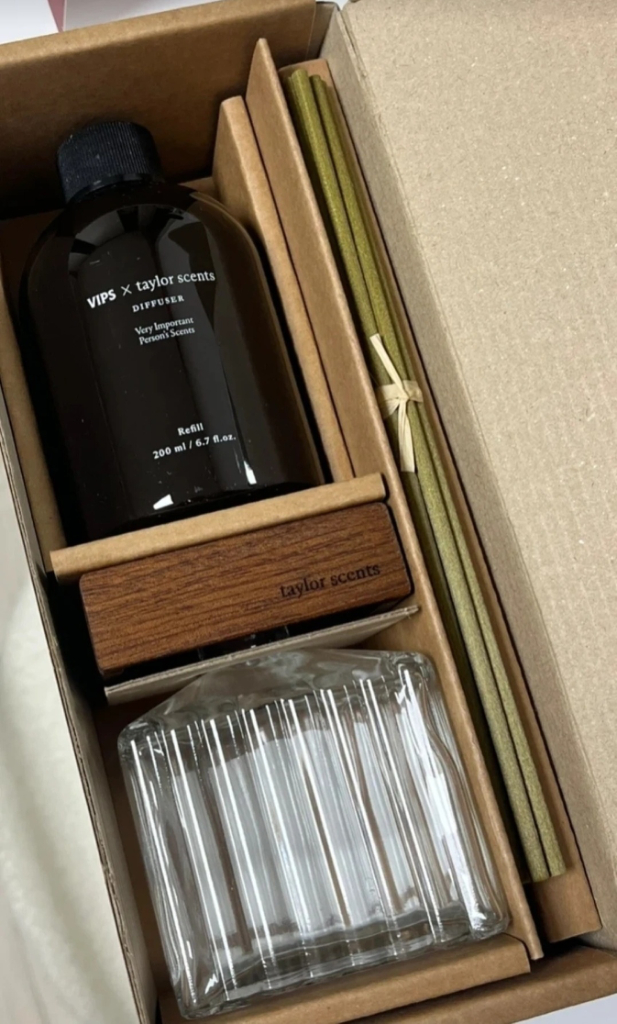 VIPS X taylor scents 빕스 테일러센츠디퓨저 새상품--1