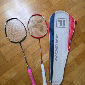배드민턴 라켓 2세트.삼화 Rns 505 배드민턴 셔틀콕 새제품과 그 외