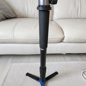 벤로 C48TD 카본 모노포드에 VARAVON BH-35 헤드