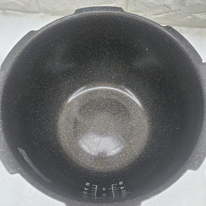 쿠쿠 10인용 내솥 입니다