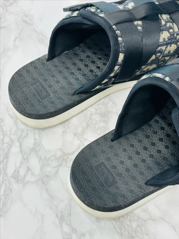 (43)디올 오블리크 알파샌들 이미지