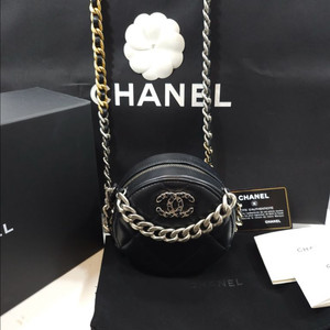 [새상품급]샤넬 블랙 램스킨 19 탬버린 체인 크로스백 은장 이미지