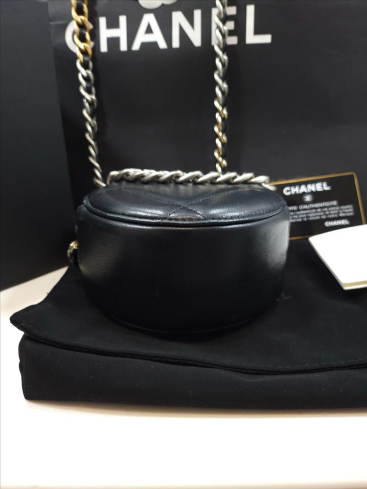 [새상품급]샤넬 블랙 램스킨 19 탬버린 체인 크로스백 은장 이미지