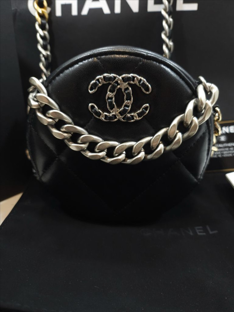 [새상품급]샤넬 블랙 램스킨 19 탬버린 체인 크로스백 은장 이미지