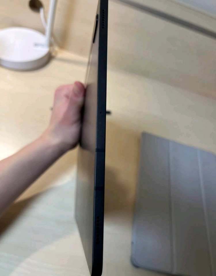 갤럭시탭 s8플러스 5G 512GB + s펜 포함--3