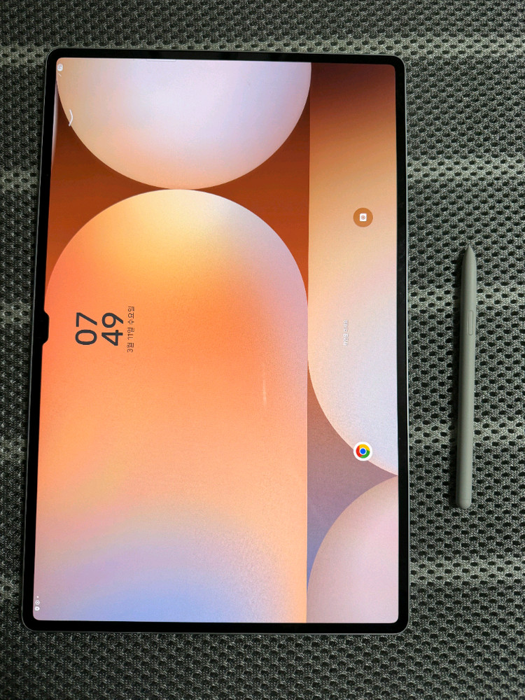 갤럭시탭 S10울트라 256기가 실버 와이파이--1