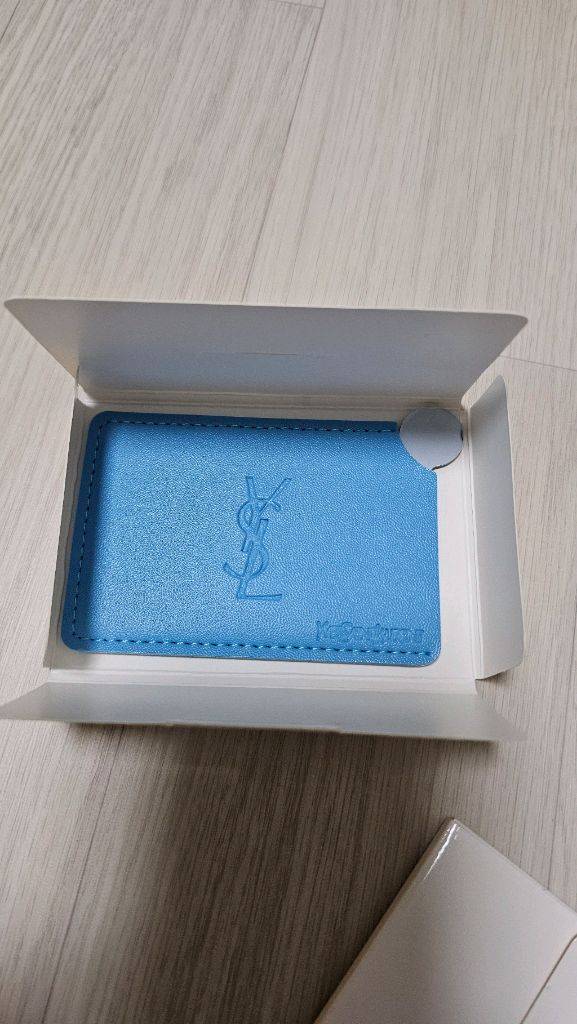 입생로랑 손거울 블루/핑크 이미지