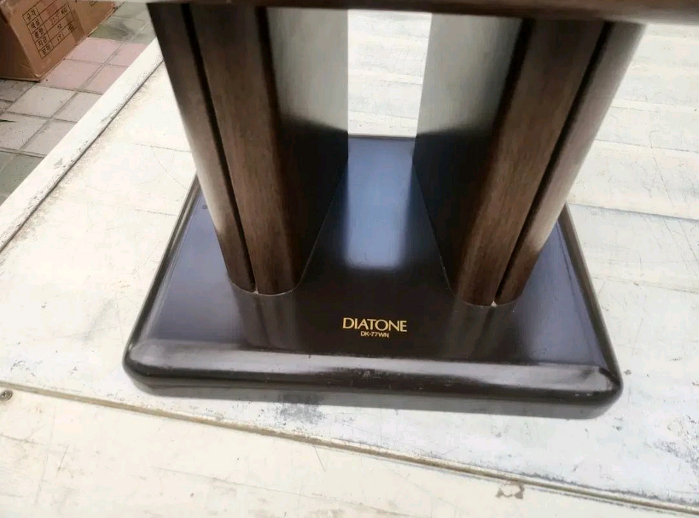 다이아톤 DIATONE DS-77HR 빈티지 명기 스피커 원목 스텐드포함 이미지