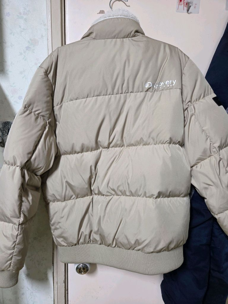 디스커버리 다운자켓 95사이즈--3